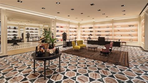 gucci store domain austin